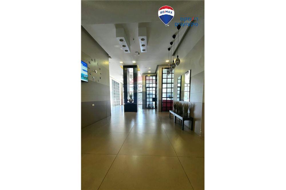 Apartment for Sale in Hadera - Image 4