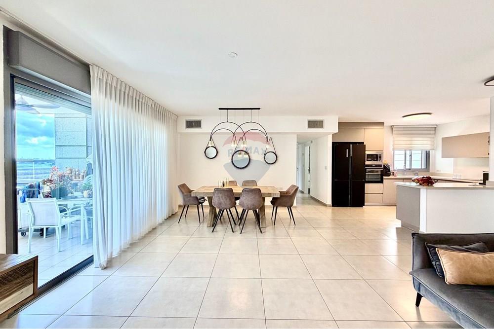 Apartment for Sale in Netanya - Image 1