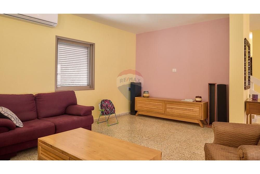 House for Sale in Rishon LeZion - Image 7
