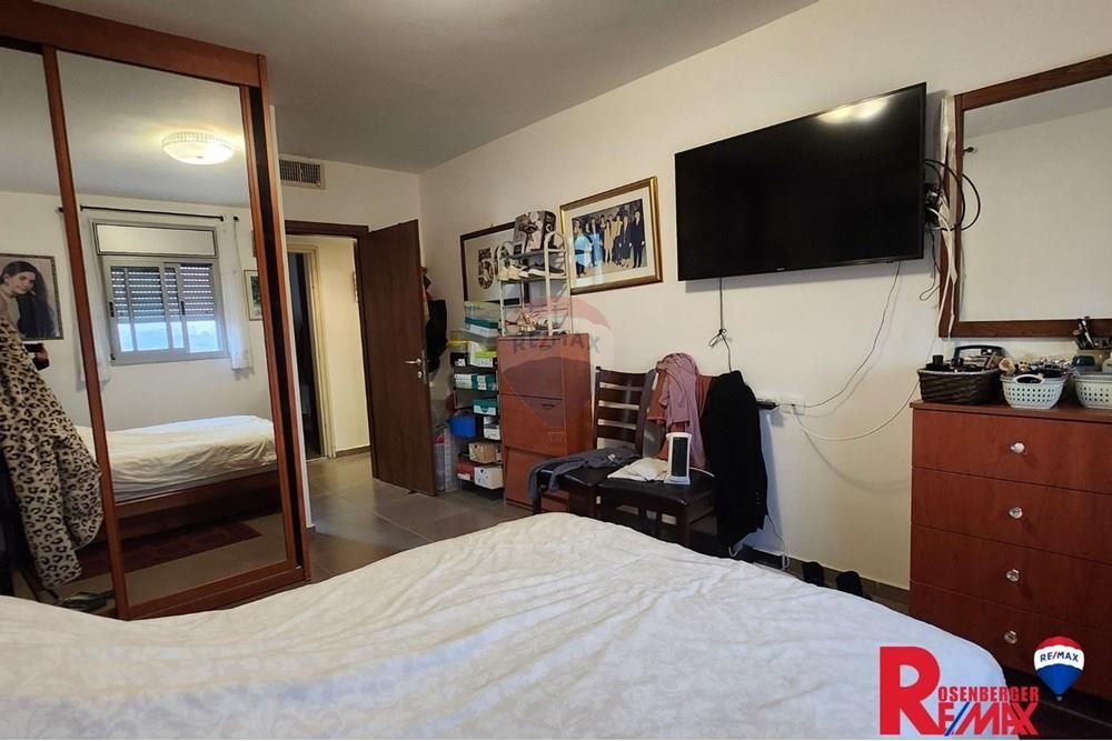 Apartment for Sale in Holon - Image 5