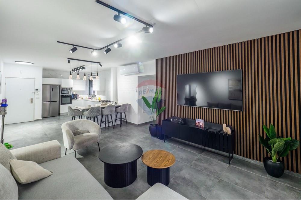 Apartment for Sale in Nahariya - Image 1