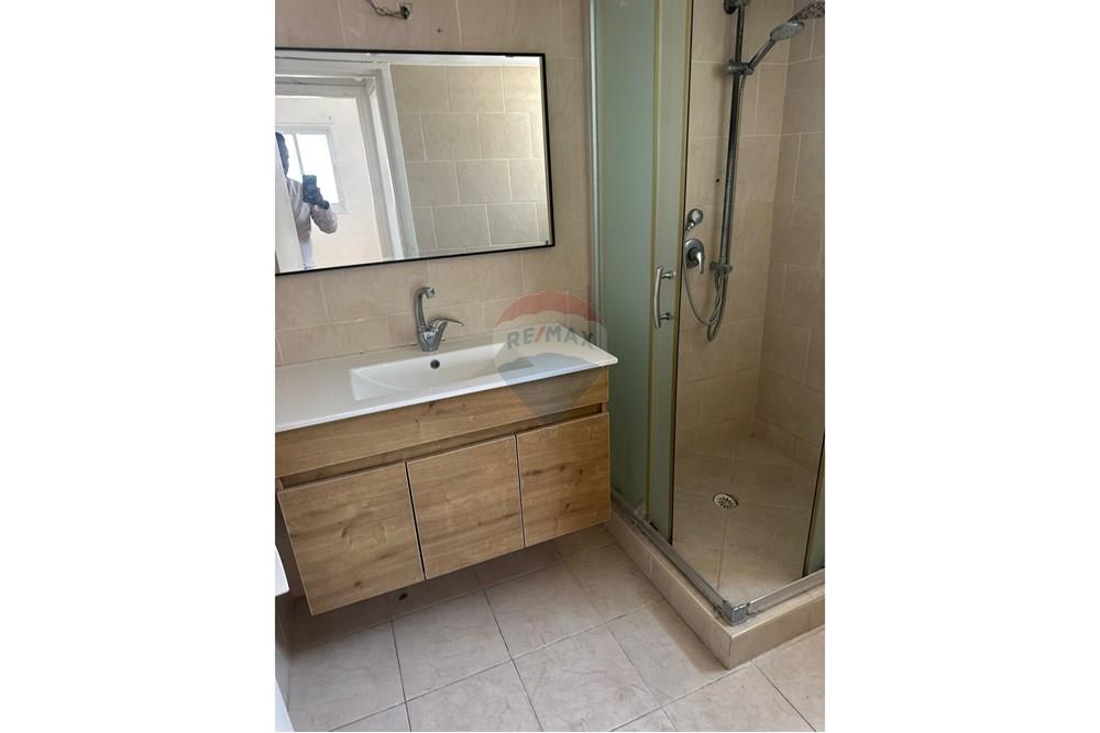 Apartment for Sale in קרית מוצקין - Image 7
