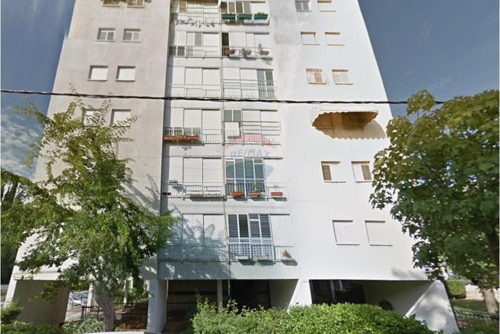 Apartment for Sale in Tel Aviv - Image 1