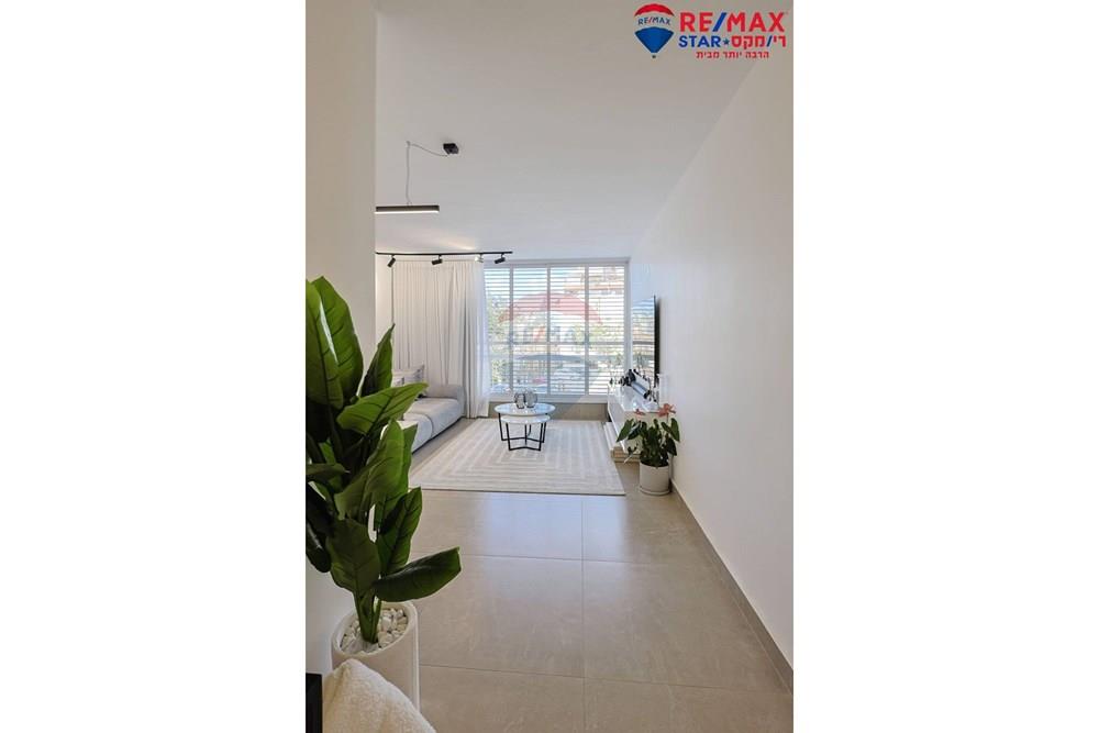 Apartment for Sale in Herzliya - Image 5