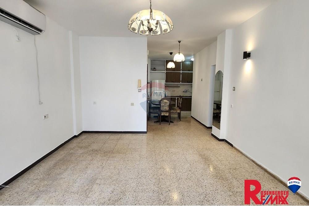 Apartment for Sale in Holon - Image 6