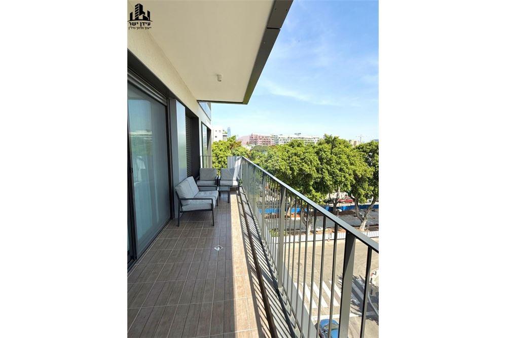 Apartment for Sale in Tel Aviv - Image 7