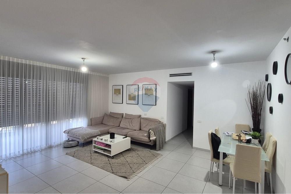 Apartment for Sale in Nahariya - Image 1