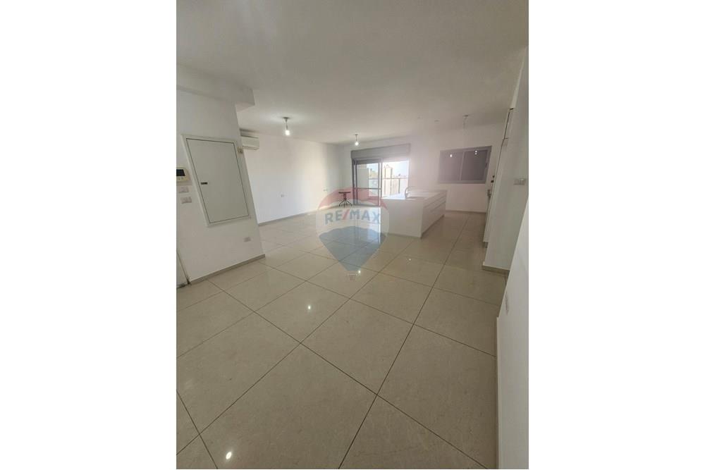 Apartment for Sale in Beer Sheva - Image 2