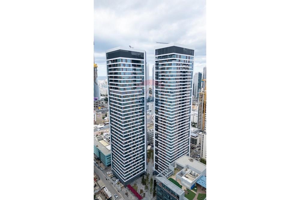 Apartment for Sale in Tel Aviv - Image 1