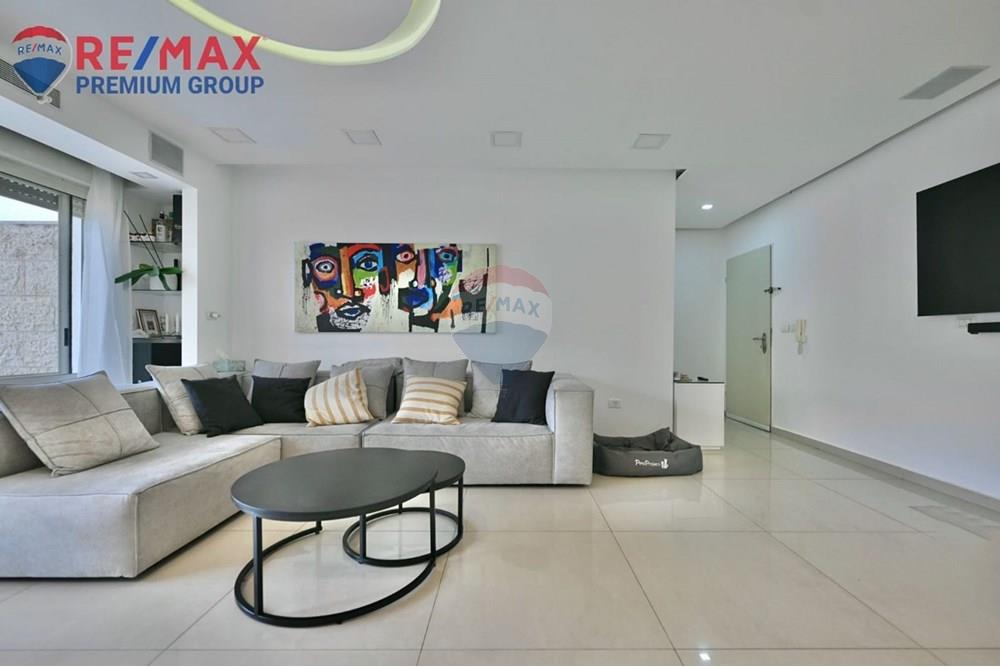 Apartment for Sale in שוהם - Image 3