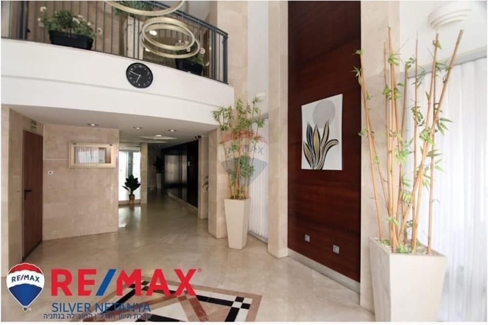 Apartment for Sale in Netanya - Image 5