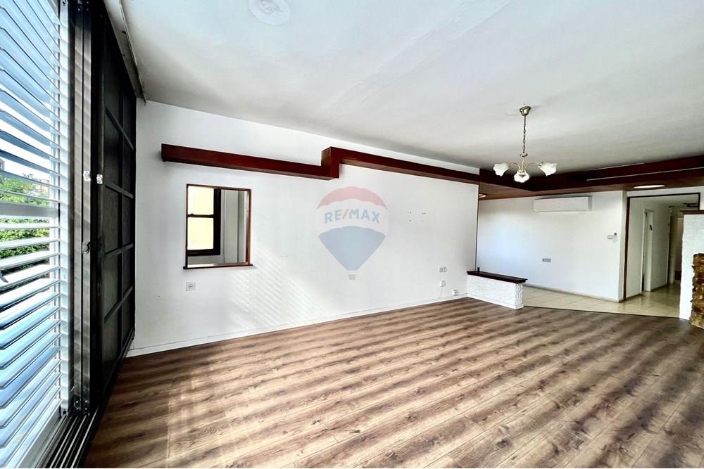 Apartment for Sale in Netanya - Image 6