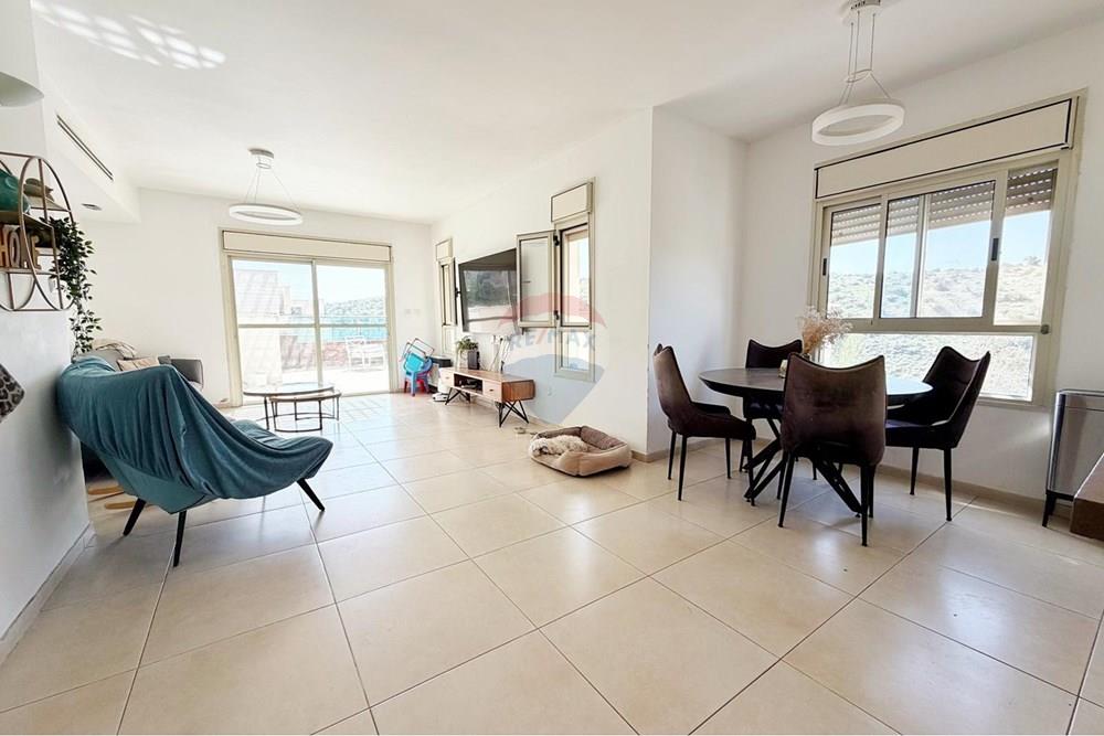 Apartment for Sale in Modi'in - Image 5