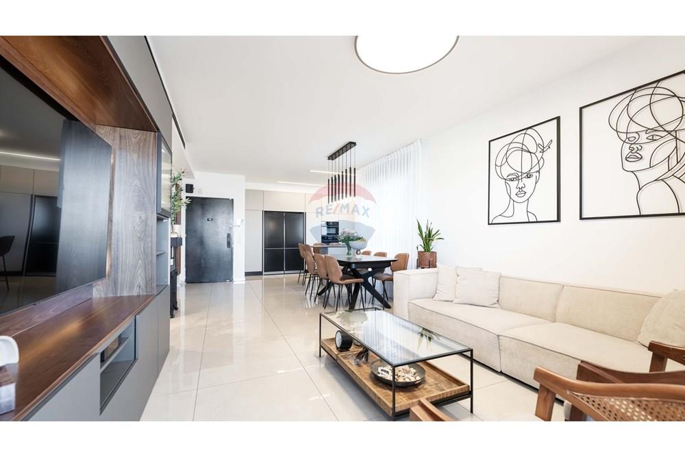 Apartment for Sale in Hadera - Image 5