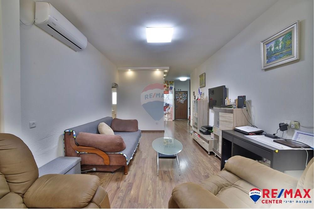 Apartment for Sale in Bat Yam - Image 6