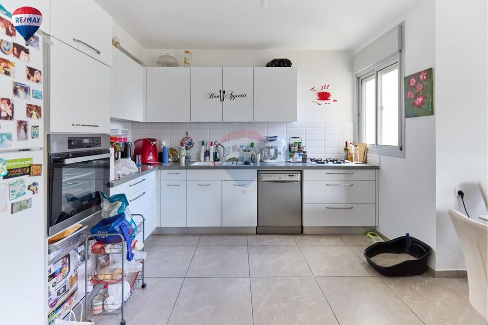 Apartment for Sale in פרדס חנה - כרכור - Image 3
