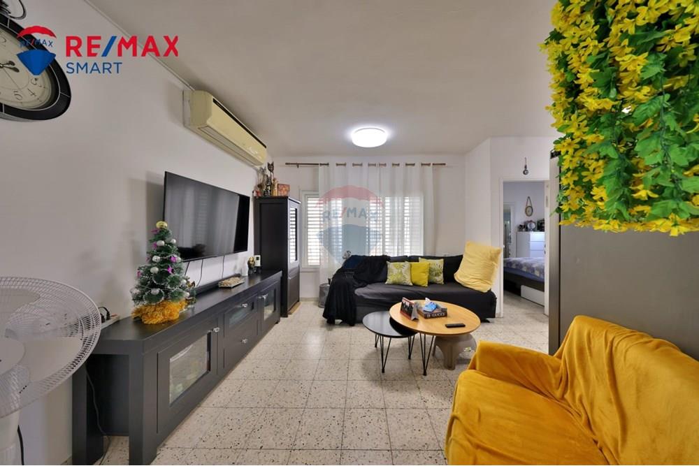 Apartment for Sale in קרית אתא - Image 2