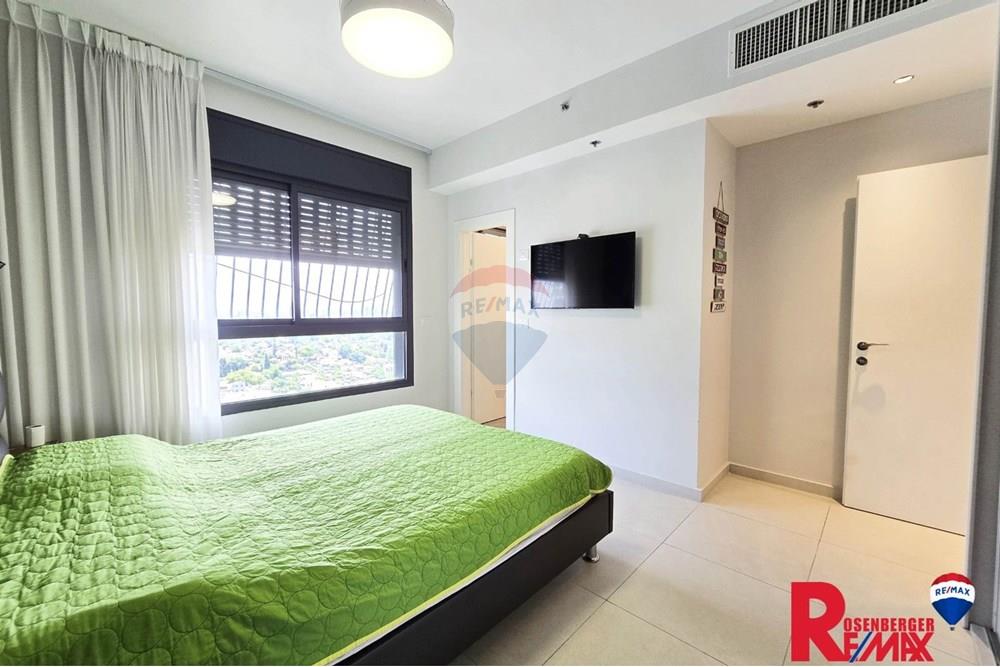 Apartment for Sale in Rehovot - Image 7