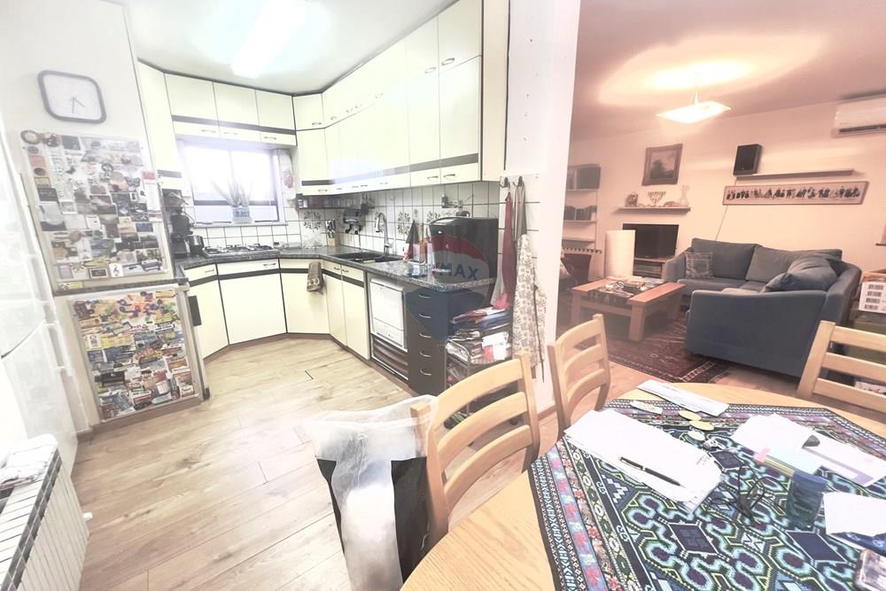 Apartment for Sale in Jerusalem - Image 6