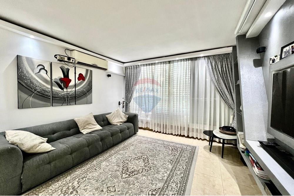 Apartment for Sale in Netanya - Image 2