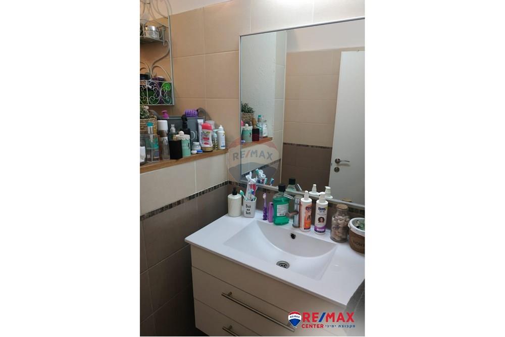Apartment for Sale in Holon - Image 7
