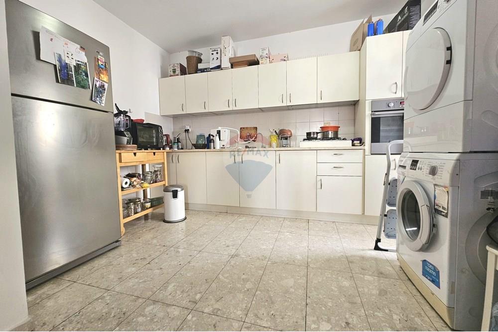 Apartment for Sale in Ramat Gan - Image 7