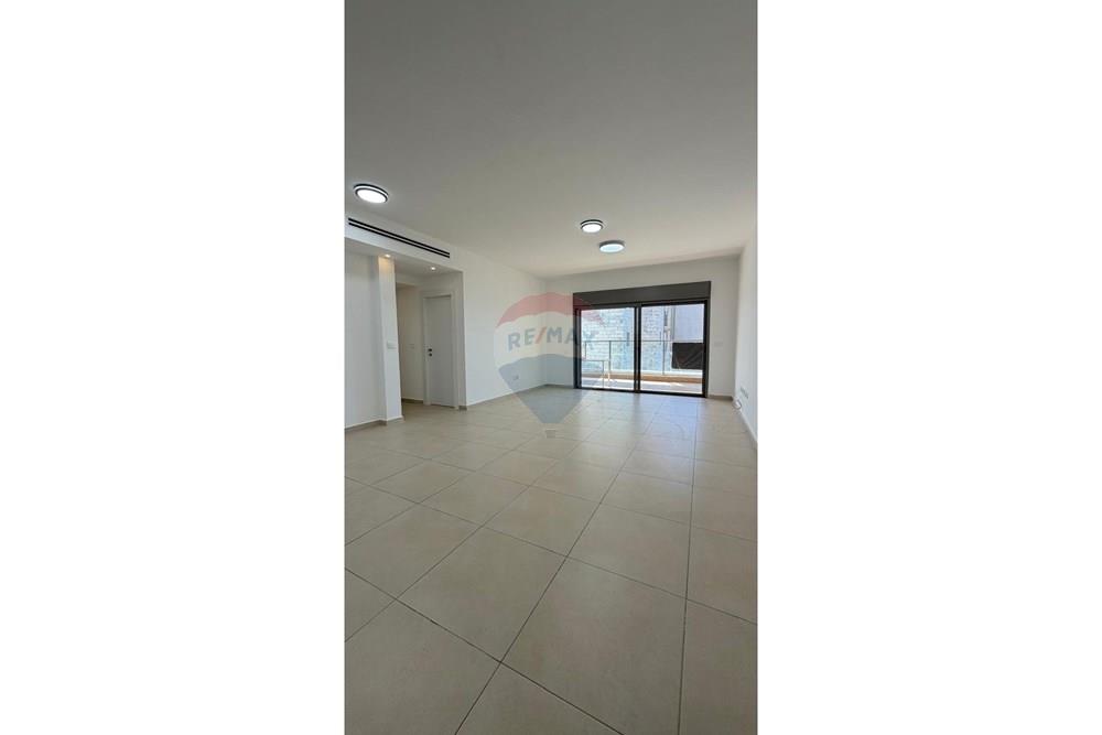 Apartment for Sale in חריש - Image 4