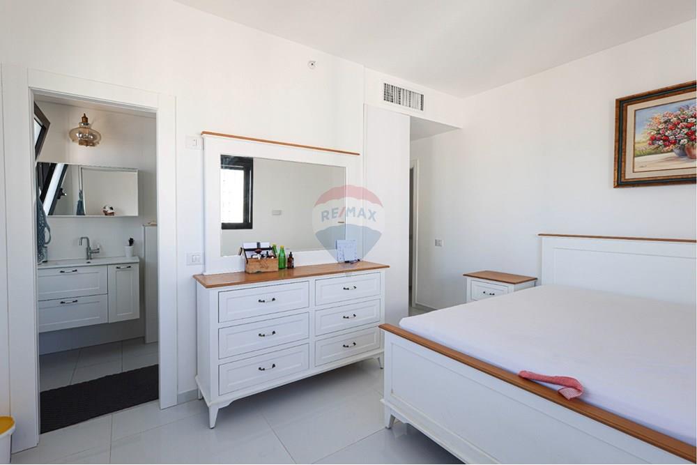Apartment for Sale in Netanya - Image 6