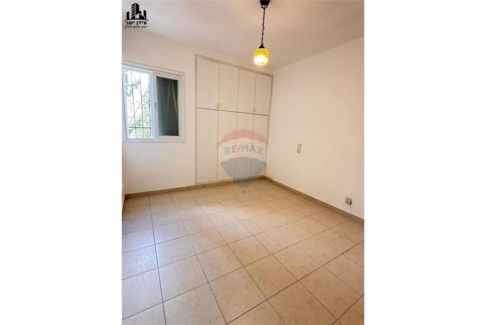 Apartment for Sale in Tel Aviv - Image 4