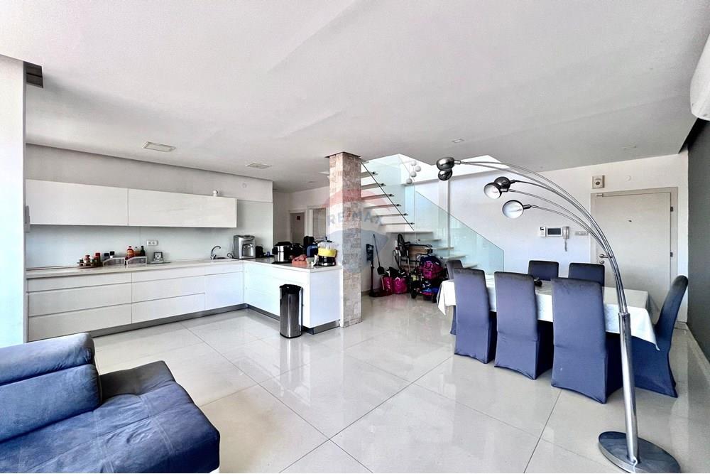 Apartment for Sale in Netanya - Image 3
