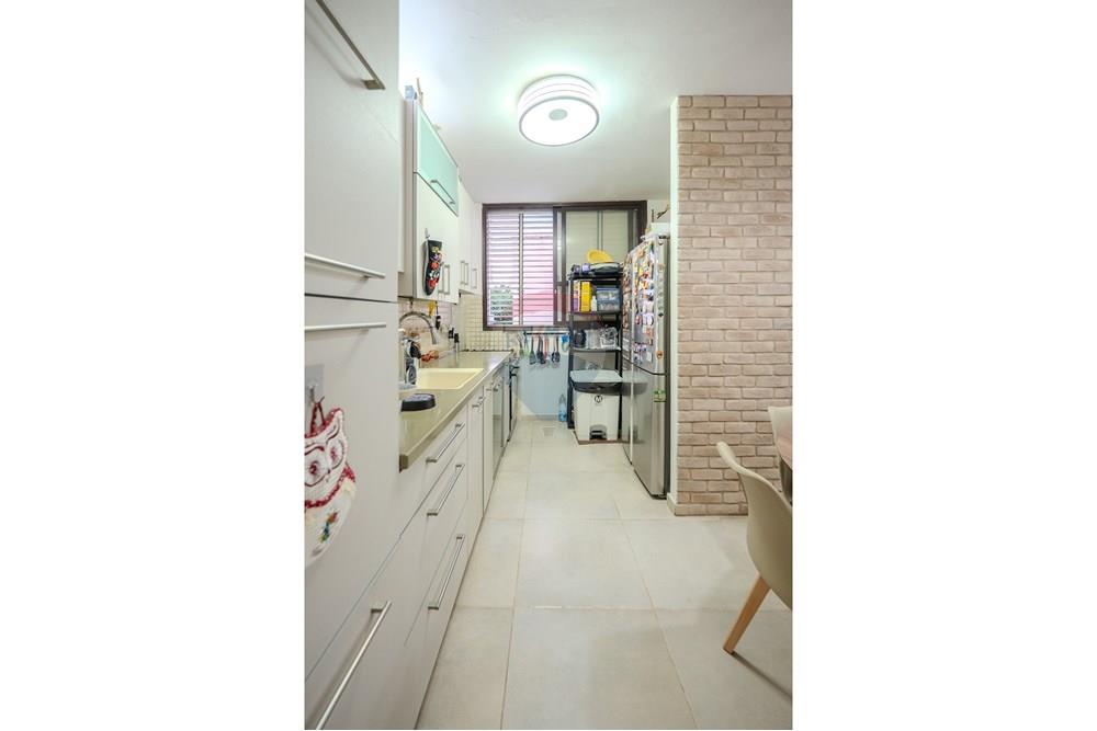 Apartment for Sale in Petah Tikva - Image 7