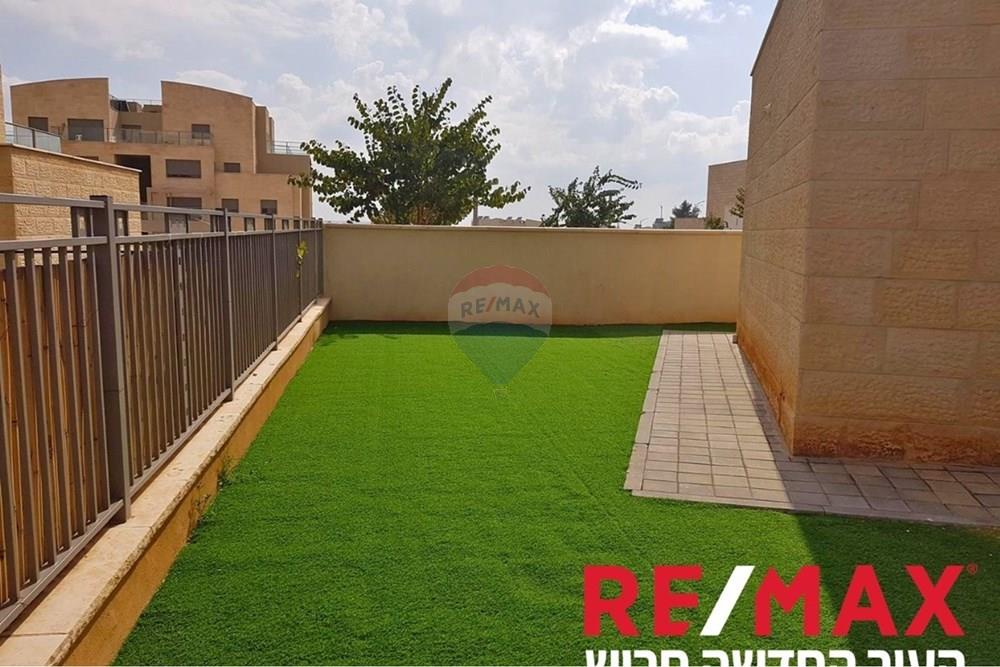 Apartment for Sale in חריש - Image 3