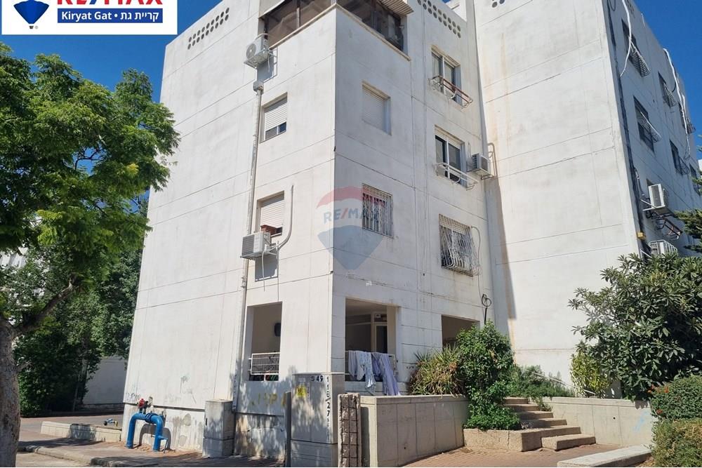 Apartment for Sale in קרית גת - Image 7