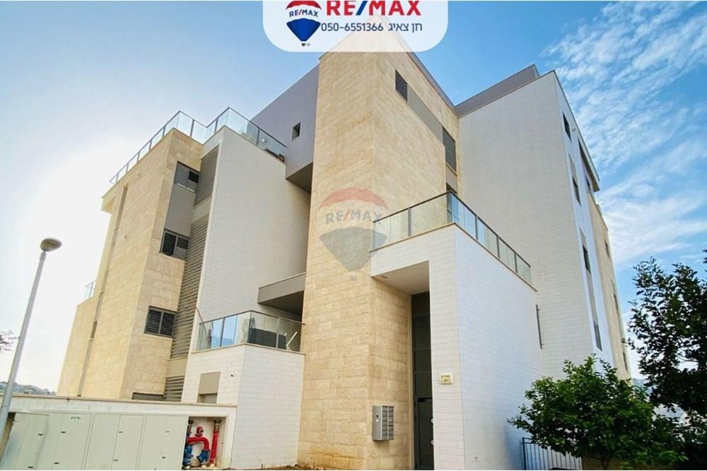 Apartment for Sale in Karmiel - Image 1