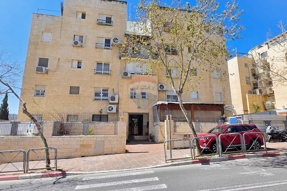 Apartment for Sale in Jerusalem - Image 1