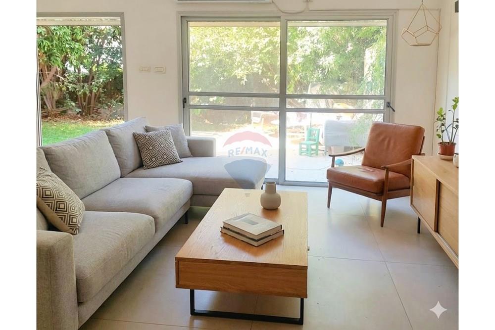 Apartment for Sale in לפיד - Image 1