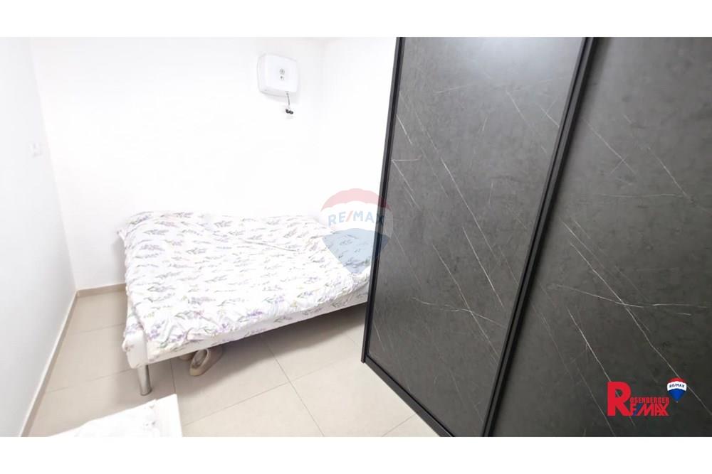 Apartment for Sale in Holon - Image 6