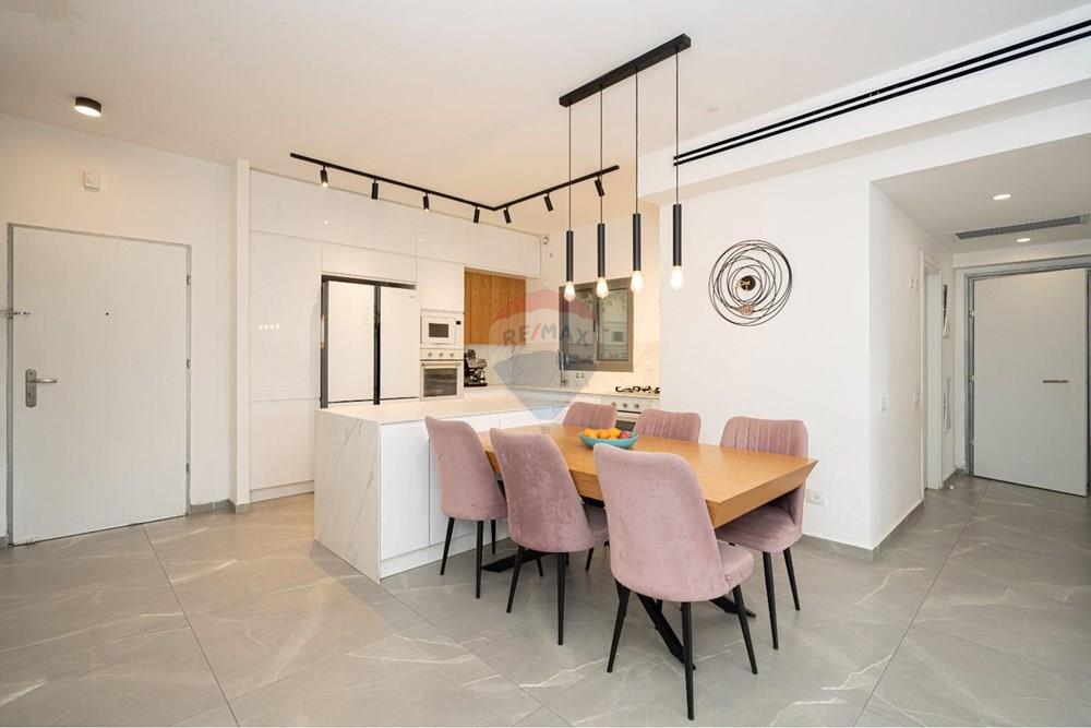Apartment for Sale in חריש - Image 2