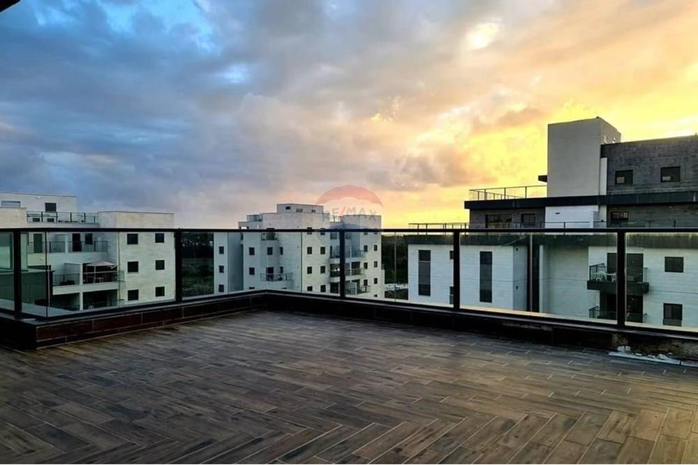 Apartment for Sale in חריש - Image 1