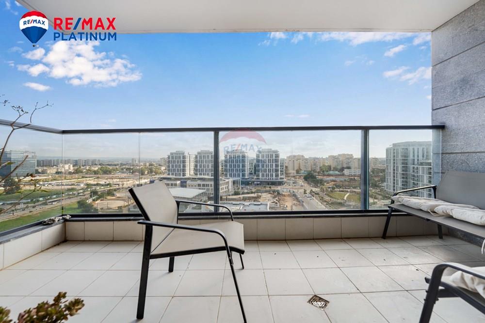 Apartment for Sale in Or Yehuda - Image 4