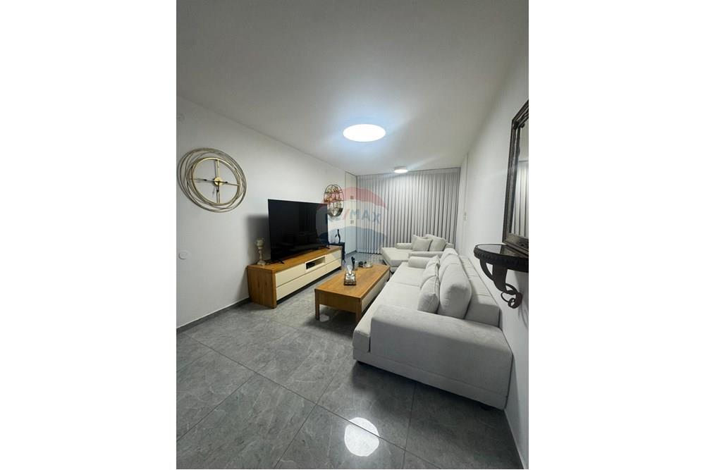 Apartment for Sale in קרית ביאליק - Image 1