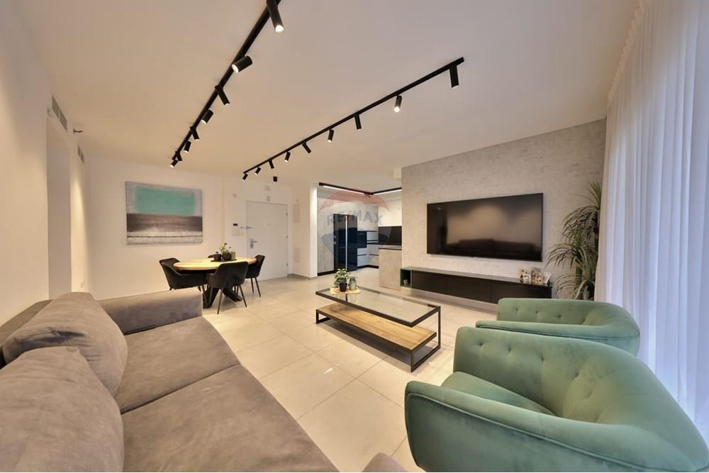 Apartment for Sale in קרית ביאליק - Image 1