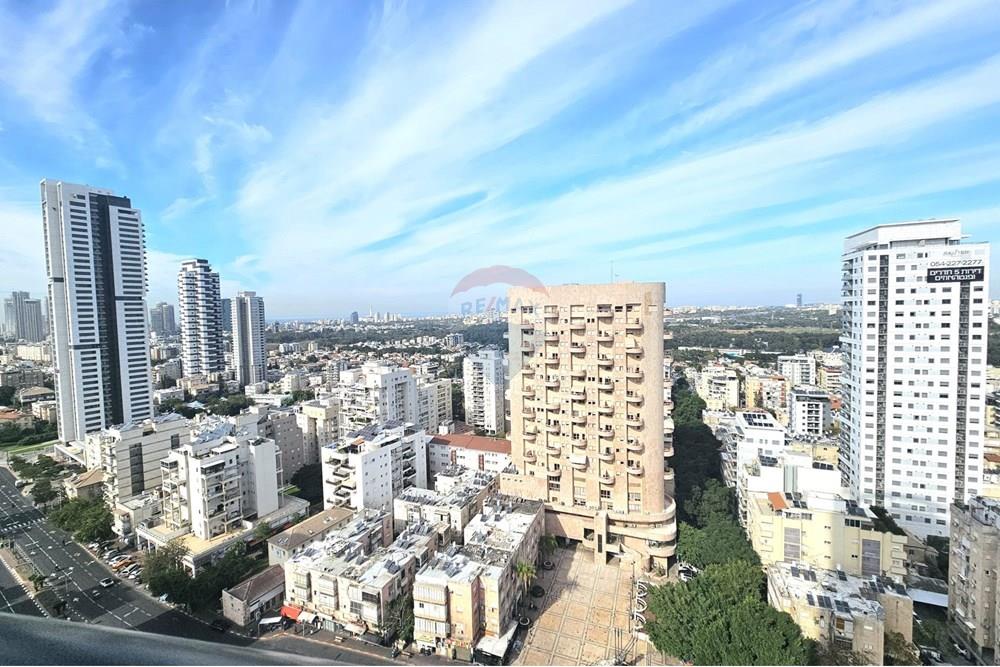 Apartment for Sale in Ramat Gan - Image 1