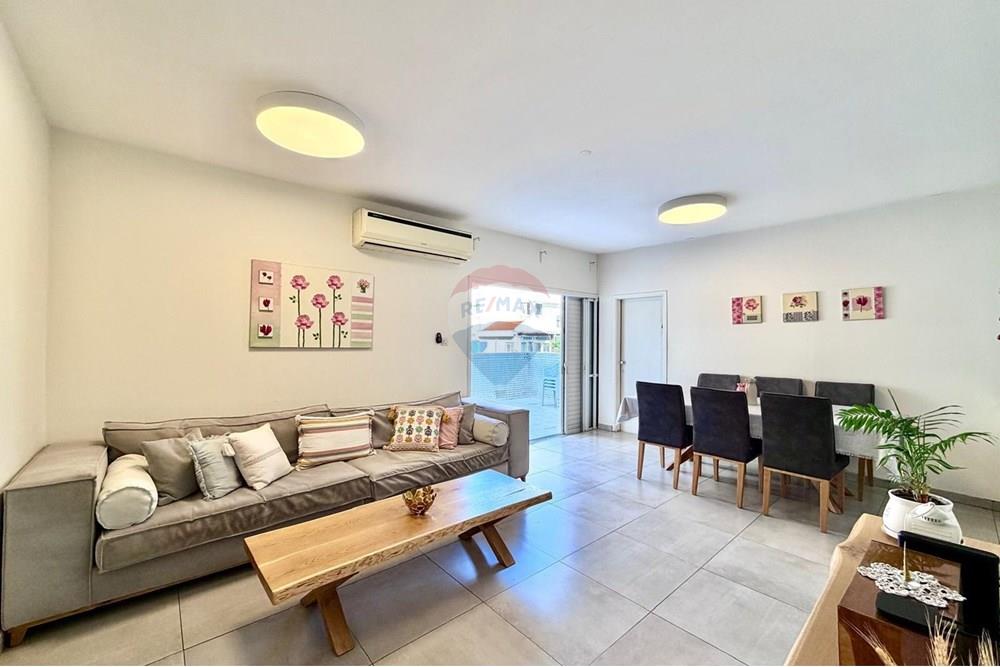 Apartment for Sale in Netanya - Image 1