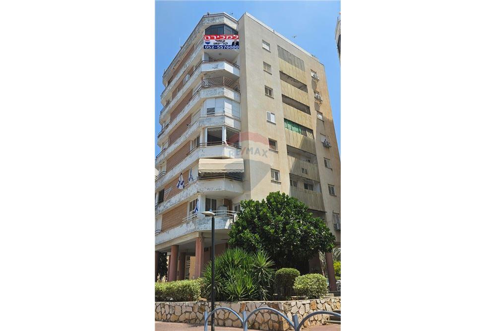 Apartment for Sale in Afula - Image 1