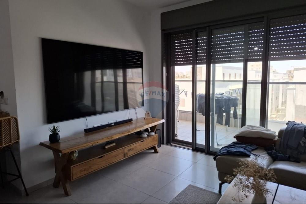 Apartment for Sale in Lod - Image 1