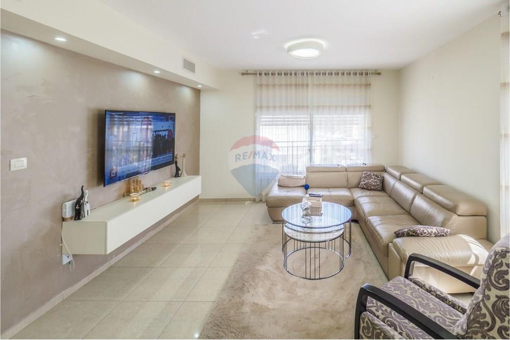 Apartment for Sale in Nahariya - Image 1