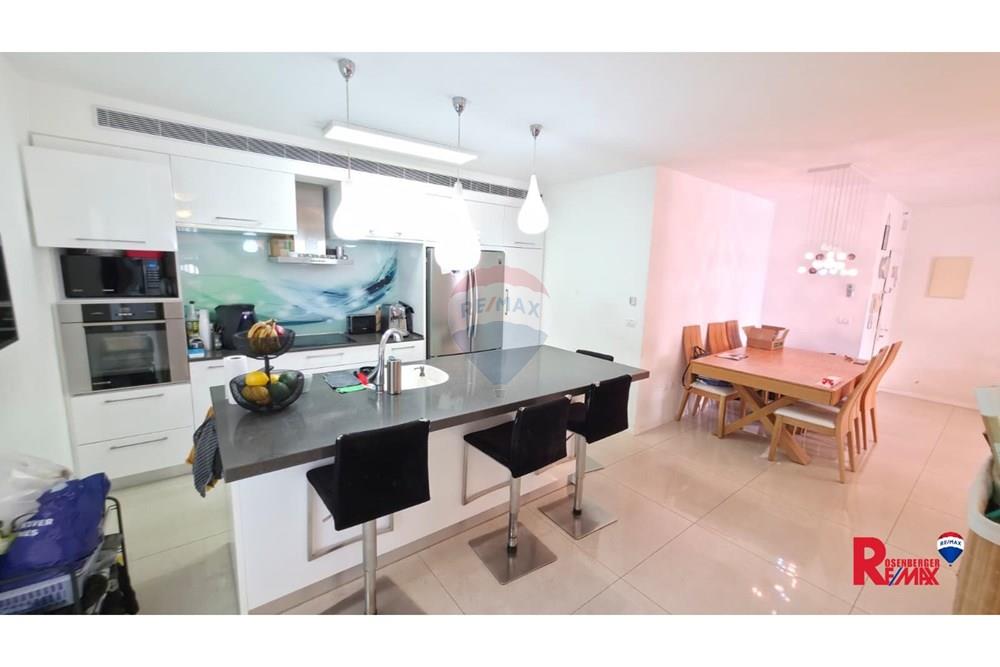 Apartment for Sale in Rishon LeZion - Image 6