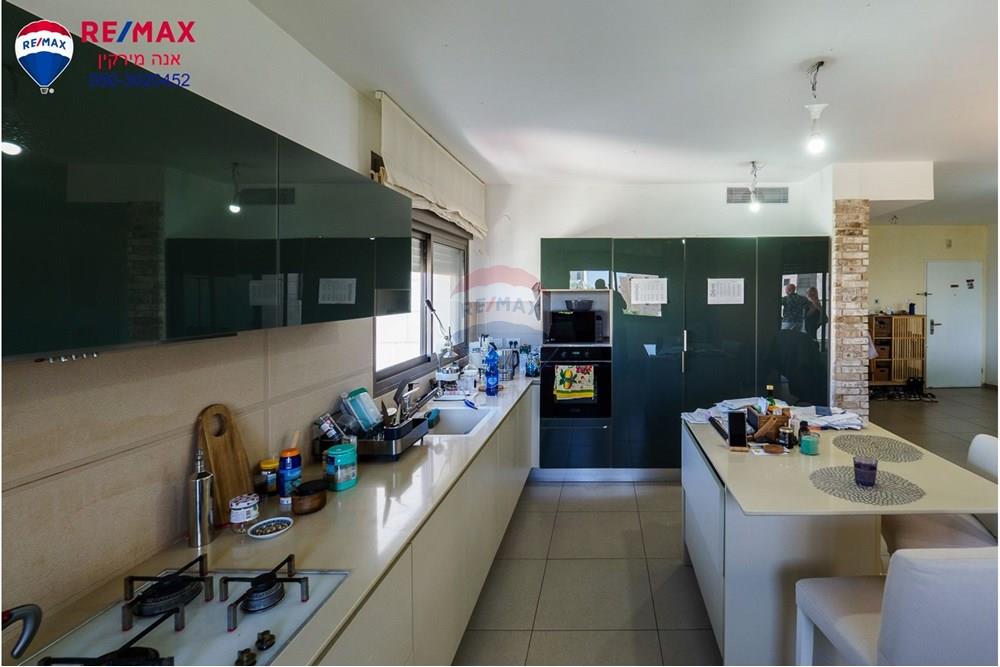 Apartment for Sale in Nahariya - Image 2