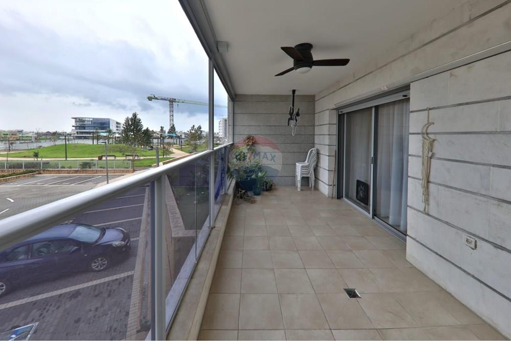 Apartment for Sale in קרית ביאליק - Image 2